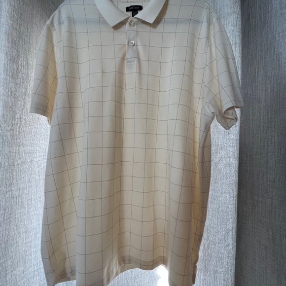 Van Heusen - Picture 1 of 4